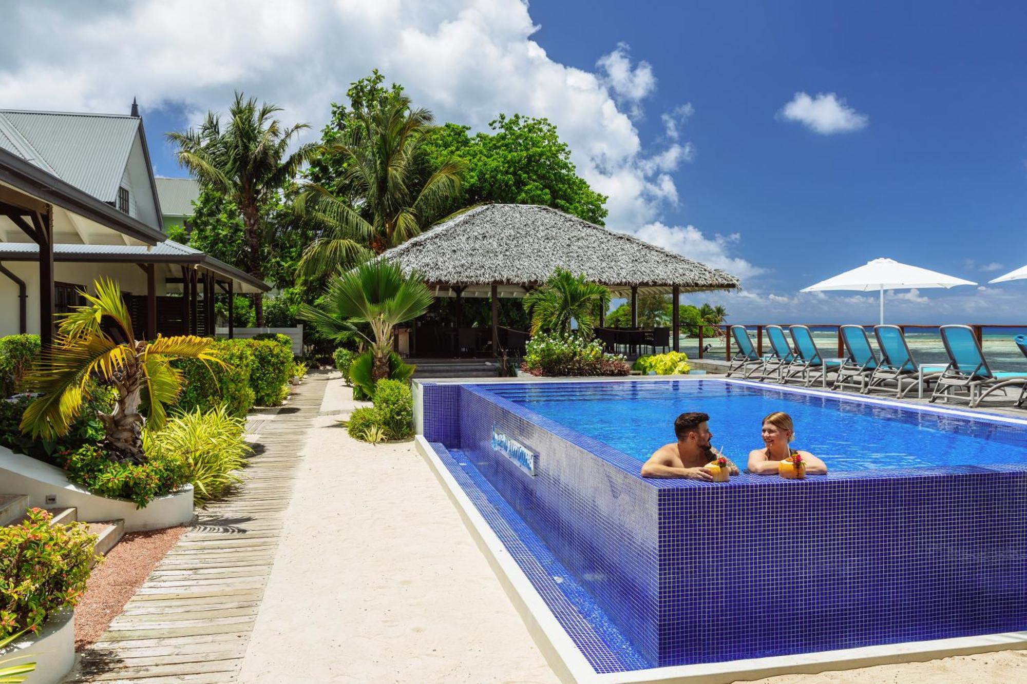 Le Nautique Waterfront Hotel La Digue Luaran gambar