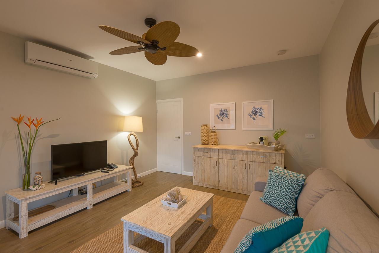 Le Nautique Waterfront Hotel La Digue Luaran gambar